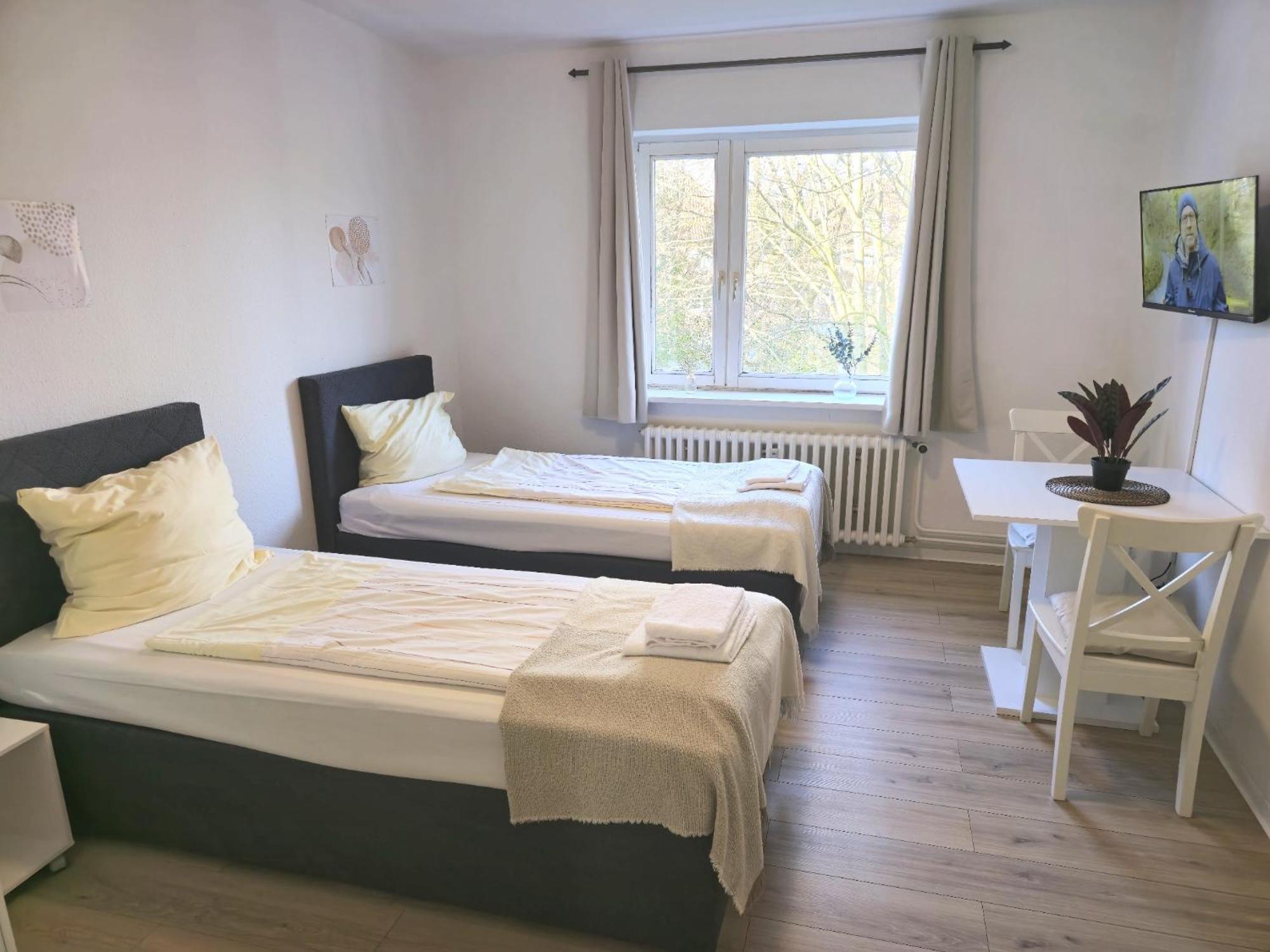 Zentrale 3-Zimmer Wohnung Mit Balkon - Perfekt Fuer Monteure Und Familien Neumünster Εξωτερικό φωτογραφία